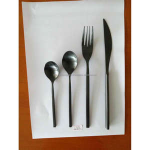 Juego de Cubiertos Negros Mate, Decoración de Mesa para Fiestas Navideñas, Juego de Cubiertos Elegantes Reutilizables, Juego de Cubiertos Negros de 4 Piezas - Product Image 1