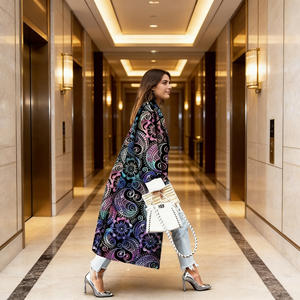 Oferta en Temu: Abrigo largo de moda para mujer, con vibrante estampado paisley multicolor, corte holgado, estilo urbano. - Product Image 3
