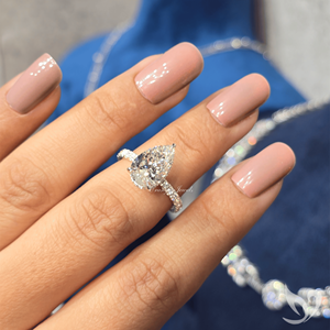 Bague de fiançailles en or massif 10 carats avec diamant de laboratoire taille poire 3 carats certifié IGI - Product Image 5