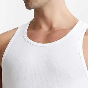เสื้อกล้ามถักสีขาวสำหรับผู้ชาย คอกลม สีพื้น ใส่สบาย ผ้าฝ้าย 100% - Product Image 6