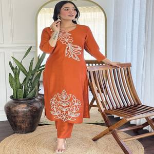 VASTRA COTTAGE Kurta Bordada Tesla con Pantalón y Dupatta de Encaje Chanderi Naranja, Atuendo Étnico Cosido para Mujer - Product Image 3
