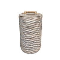 Poubelle cylindrique en rotin Gubuk Bali Whitewash avec cadre en aluminium, couvercle résistant à l'eau, écologique, style simple, intérieur/extérieur