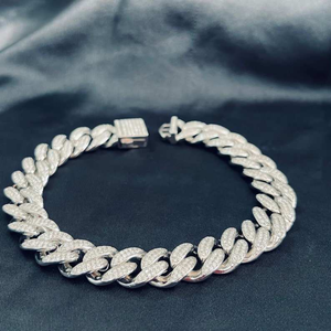 Bracelet Moissanite Cuban Link Iced Out Pave Chain, Bijou Hip Hop de Luxe Scintillant pour Hommes et Femmes - Product Image 3