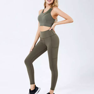 Conjunto de Yoga de la Serie Signature, Directo de Fábrica, con Patrones Vibrantes Sublimados, Venta al Por Mayor de Ropa y Accesorios - Product Image 5