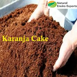 Karanja蛋糕粉作为生物肥料在定制的1千克包装和标签作为零售销售作为花园和盆栽土壤
