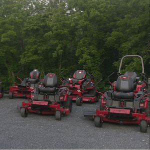 Tractor Cortacésped de Giro Cero de Alta Resistencia para un Corte Eficiente de Césped en Grandes Áreas y Gestión de Propiedades - Product Image 1