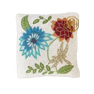 Housse de coussin carrée brodée de perles, motif floral, faite à la main, décoration intérieure, commandes personnalisées - Product Image 1