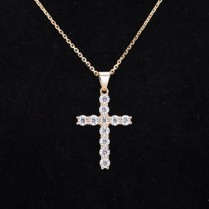 จี้เพชรทรงกลมเพาะเลี้ยงในห้องปฏิบัติการ ได้รับการรับรองจาก IGI ตัวเรือนทองคำ โรสโกลด์ ไวท์โกลด์ หรือเงิน สี D-E-F ความใส VVS-VS พร้อมสายสร้อย - Product Image 4