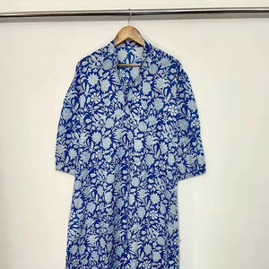 Vestido Kaftan Floral de Algodón Hecho a Mano: Ropa de Verano Estilo Boho - Product Image 1