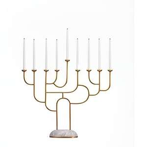 Menorah Dorada de Estilo Único y Moderno para Decoración de Mesa en Hogares y Villas, Portavelas Decorativo para Hanukkah - Product Image 3