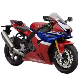 Moto SuperSport haut de gamme 2024 CBR500R à quatre cylindres, conduite de niveau supérieur - Maintenant disponible avec embrayage électronique - Product Image 1