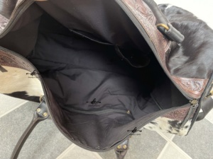 Sacs de voyage en cuir de vachette véritable sculpté à la main, sacs faits à la main, sac de voyage unisexe, grande taille, sac à main en cuir à poils, multi-usages - Product Image 6