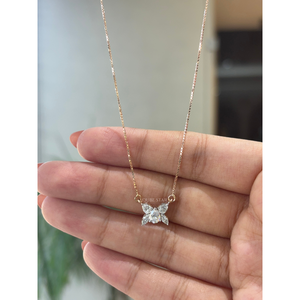 Collar con Colgante de Mariposa con Corte de Pera de 0.70 Ct, Oro de 14K, Joyería Fina de Lujo para Mujer, Elegante, Inspirado en la Naturaleza, Regalo Personalizado para Bodas y Fiestas - Product Image 3
