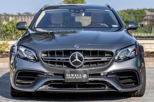 Mercedes-AMG E63 <span class=keywords><strong>S</strong></span> Wagon <span class=keywords><strong>2018</strong></span> usado premium, motor V8 biturbo de 603 hp - Product Image 2