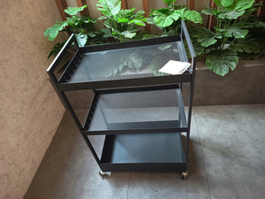 Carrito de Servicio para Hotel Personalizable con Tres Niveles, Estructura de Hierro, Carrito de Comedor o Carrito de Servicio para Bar - Product Image 3