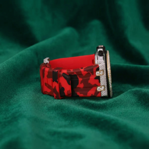 Reloj Cronógrafo de Lujo con Cuarzo, Bisel de Diamantes, Dos Tonos Oro y Plata, Correa de Goma Roja, Elegante y Moderno - Product Image 2