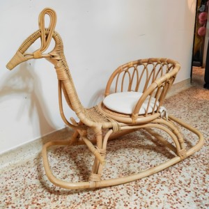 Montar en animales de juguete al aire libre caballo balancín de ratán superventas diseño único caballos balancín para niños de 5 años - Product Image 4