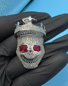 Colgante de Calavera con Incrustaciones de Plata 925, Colgante Atrevido, Joyería Gótica, Amuletos Macabros, Amuleto de Esqueleto, Regalo de Halloween, Colgante Hip Hop - Product Image 1