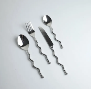 Ensemble de couverts modernes à manche ondulé en acier inoxydable robuste pour la restauration en gros - Product Image 6