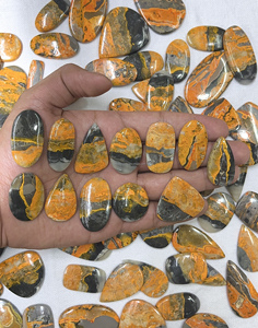 Radha Arts – Cabochons en Jaspe Abeille Naturel en Gros, Pierres Précieuses Libres de Haute Qualité 20-35mm pour la Fabrication de Bijoux, Prix de Gros - Product Image 1