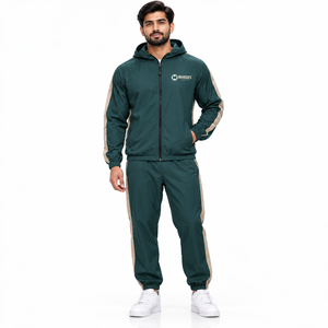 Conjunto Deportivo Unisex con Capucha, Verde Beige, Ecológico, Resistente al Viento, 100% Nailon, Ligero, Transpirable, Ropa Deportiva Informal para Exteriores - Product Image 1