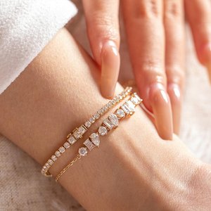 Bracelet chaîne tendance pour femme en moissanite et diamant, en argent sterling 925, bijou élégant et à la mode, idéal comme cadeau - Product Image 1