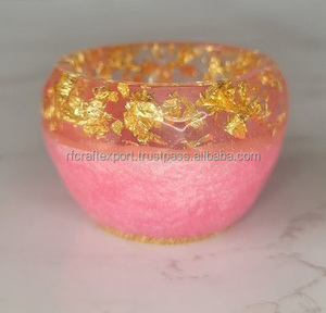 Candelabro de resina epoxi hecho a mano, color rosa y dorado, Natural candelabro, portavelas decorativo de piña de madera - Product Image 1