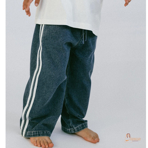 Jeans en denim décontracté chic pour garçons, coupe ample et slim, effet vieilli, 100 % coton de haute qualité - Product Image 1