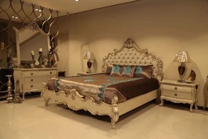 <b>Antique</b> Royal Classic King Size Bedroom Set Hand Curved Villa Bedroom Set With Green Fabric Front Bench Elegant Bedroom Set - Product Image 5