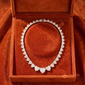 สร้อยคอเทนนิสทรงหัวใจฮิปฮอปทองคำขาว 18K ประดับเพชรโมอิสซาไนต์ ดีไซน์หรูหรา แฟชั่นเครื่องประดับสำหรับผู้ชาย ของขวัญสุดพิเศษ ตัดแบบบริลเลียนท์ ชุบเงิน - Product Image 4