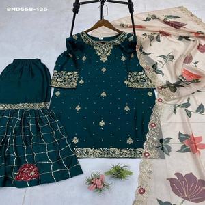 Mejor tela india de calidad de exportación, chinon pesado con bordado de lentejuelas, traje sharara de corte amplio. Proveedor y exportador mundial. - Product Image 1