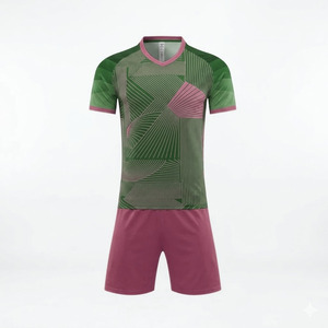 Tenues de football personnalisées pour hommes : Créez votre propre maillot, short et logo – Uniformes de football confortables et personnalisés – Dernier design sur mesure - Product Image 1