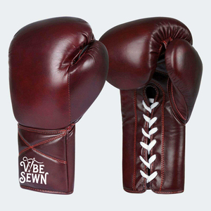 Gants de boxe d'entraînement en cuir personnalisés de 16 oz, fermeture à lacets réglable au poignet, unisexe, rouge et blanc, logo personnalisé - Product Image 5