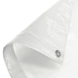 Bâche en polyester blanc robuste et imperméable pour une protection extérieure à long terme - Product Image 3