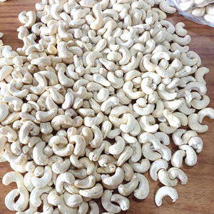 Vacuum Packed Cashew <b>Nuts</b> SANTIGO Cashew ISO And HACCP Certified Kaju <b>Nuts</b> - Product Image 1
