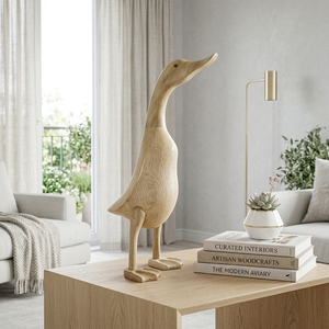 Escultura de pato de madera artesanal, estatua de animal rústica de raíz de teca y bambú, patito liso, unidad decorativa para mesa o suelo. - Product Image 2