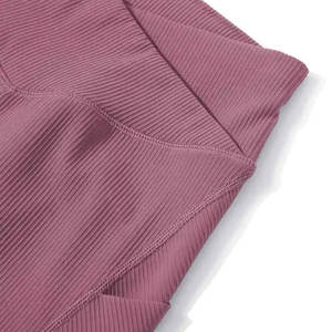 Shorts de sport pour femme, taille élastique, leggings de yoga taille haute, longueur genou, jeggings d'entraînement en spandex pour femme - Product Image 5