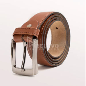 Ceintures en cuir lisse de qualité supérieure, ceintures habillées classiques en gros pour hommes, sangle en cuir de vachette avec logo personnalisé, prêtes pour la vente de luxe B2B - Product Image 1