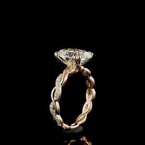 Anillo Romántico de Oro 10K/14K/18K con Diamante Cultivado en Laboratorio de Corte Ovalado de 3 Quilates Certificado por IGI, Elegante Anillo de Compromiso con Pavé Infinito Trenzado - Product Image 4