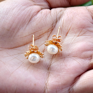 Pendientes delicados con perlas sintéticas redondas, resistentes al deslustre, con diseño de rayos de sol, de latón chapado en oro de 18k, joyería linda para mujer, regalos. - Product Image 6