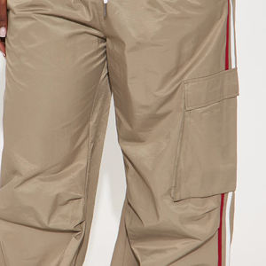 Pantalones cargo para mujer al por mayor, pantalones cargo de cintura baja con cordón, pantalones deportivos holgados para mujer, pantalones cortavientos de nailon, pantalones tipo paracaídas OEM - Product Image 5