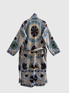 Veste longue élégante pour femmes grandes tailles, brodée de fleurs, manches longues, col montant, fermeture éclair, vêtements d'automne - Product Image 3