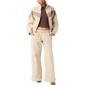 Nuevo Conjunto Deportivo Casual para Mujer, Pantalón Recto y Chaqueta Cortavientos, Ligero, de Nailon, con Diseño Sublimado Personalizado - Product Image 1