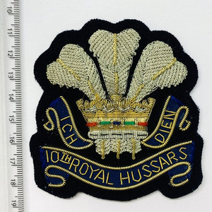Insignias Bordadas Decorativas para Coser con Tela de Alta Calidad, Diseño Personalizado con Hilo, Detalles Intrincados y Respaldo Resistente - Product Image 4