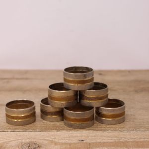 Anillo de Servilleta de Metal Tradicional Hecho a Mano para Decoración de Mesa Étnica y Experiencia Culinaria Festiva - Product Image 4