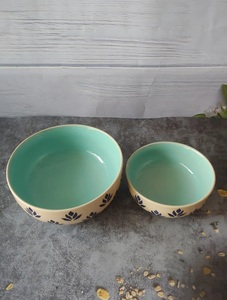 Tazón de Sopa de Cerámica Artesanal con Interior Glaseado en Color Agua, Diseño Botánico y Diseño Profundo y Duradero para una Elegante Vajilla - Product Image 3