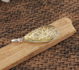 Colgante de Cuarzo Rutilado Dorado Natural Vintage, Plata de Ley 925 con Baño de Platino, Cuarzo Transparente con Inclusiones Doradas, Piedra del Éxito - Product Image 5