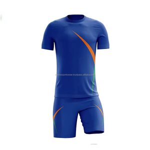 เสื้อฟุตบอลพิมพ์ลายตามสั่ง พิมพ์ดิจิทัล โพลีเอสเตอร์ 100% แห้งเร็ว ยืดหยุ่นได้ ชุดฝึกซ้อมฟุตบอลแบบยูนิเซ็กซ์ ชุดยูนิฟอร์มครบชุด - Product Image 3