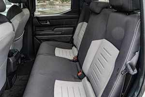 รถกระบะออฟโรดขนาดกลางมือสอง ปี 2025 รุ่น TRD Off-Road Edition - Product Image 3