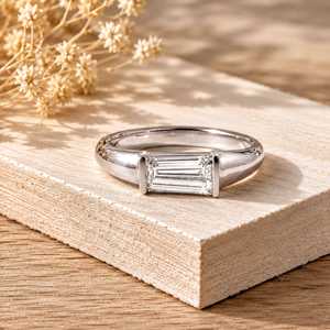 Bague de fiançailles en or massif 10K 14K 18K avec diamant taille baguette conique cultivé en laboratoire, couleur E, clarté VVS, bijoux fins en diamant certifiés IGI - Product Image 1
